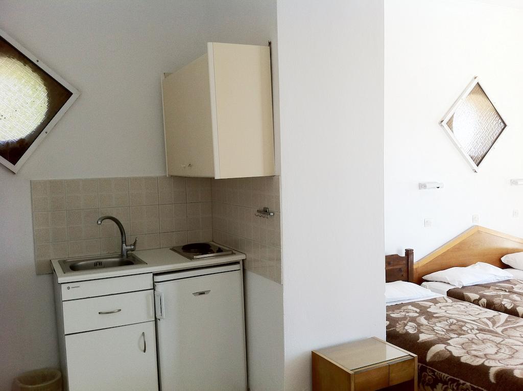 Litharia Apartments Benícesz Szoba fotó